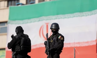 Mỹ khuyến cáo công dân nên lập tức rời Iran