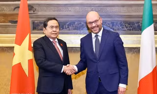 Chủ tịch Quốc hội kỳ vọng đường bay thẳng Hà Nội - Milan