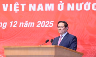 Thủ tướng nêu ba đột phá để phát huy sức mạnh cộng đồng người Việt Nam ở nước ngoài