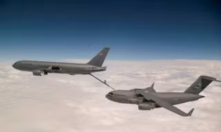 Dàn 'ngựa thồ' C-17 ồ ạt vượt Đại Tây Dương, Mỹ tăng tốc tiếp viện Trung Đông