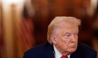 Hai máy bay Mỹ liên tiếp bị bắn rơi: Áp lực gia tăng lên Tổng thống Donald Trump