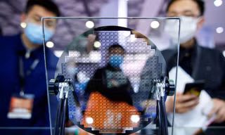 Không chỉ dầu mỏ: Chiến sự Trung Đông kéo dài đe dọa ngành chip toàn cầu 