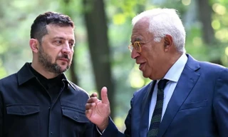 Tổng thống Volodymyr Zelensky tiết lộ sẽ có hàng nghìn binh sĩ phương Tây được điều đến Ukraine