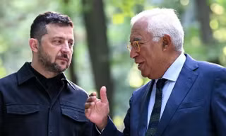 Tổng thống Volodymyr Zelensky tiết lộ sẽ có hàng nghìn binh sĩ phương Tây được điều đến Ukraine