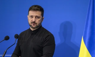 Chính quyền Ukraine có quyết định gây tranh cãi, biểu tình nổ ra ở Kiev