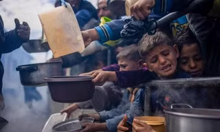 Quân đội Israel tuyên bố ngừng bắn theo giờ để làm dịu nạn đói ở Dải Gaza