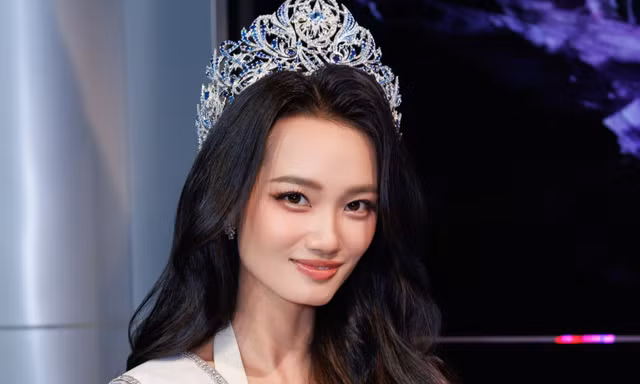 Quỳnh Anh và 5 cô gái bị tước quyền thi Hoa hậu Hoàn vũ 
