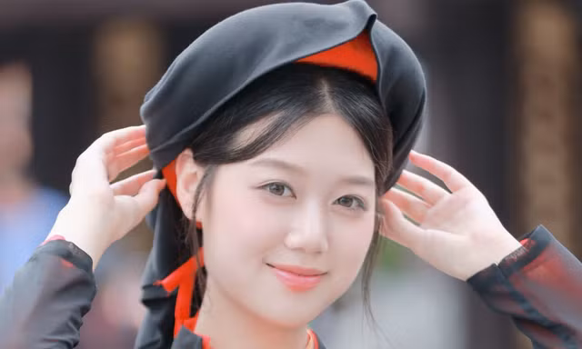 Về miền Quan họ, thí sinh Hoa hậu Việt Nam càng thêm duyên