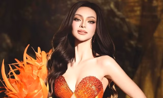 5 bộ váy dạ hội đẹp nhất năm 2025