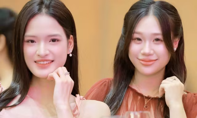 Vẻ rạng rỡ của 53 cô gái Hoa hậu Việt Nam 