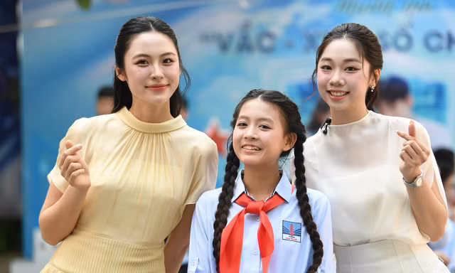Điều Em Muốn Nói 2026: Á hậu Vân Nhi và Thùy Dương đồng hành trang bị “vắc-xin số” cho học sinh