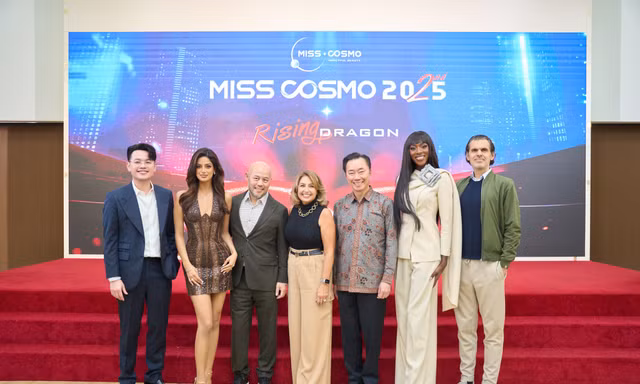 Hoa hậu Hoàn vũ 2021 Harnaaz Sandhu tiếp tục làm Giám khảo Miss Cosmo 2025