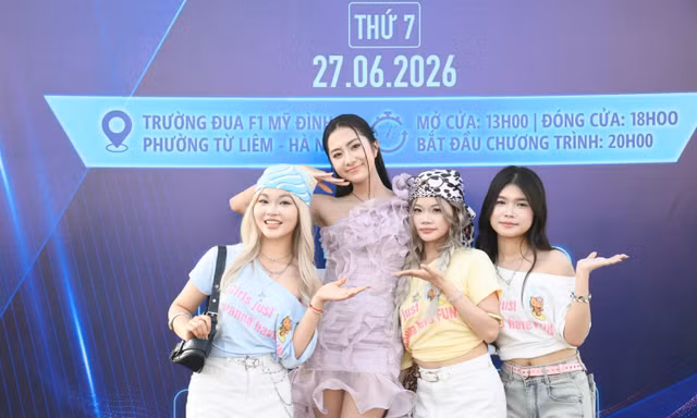 Hoa hậu Hà Trúc Linh mang đến nguồn năng lượng trẻ trung tại Concert Thanh Xuân