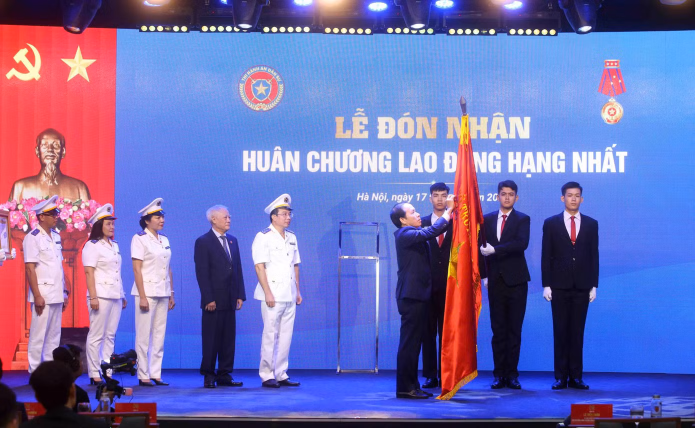 thi-hanh-an-dan-su.jpg