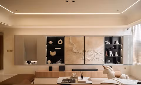 Bỏ vách ngăn, mở rộng không gian sống trong căn hộ 130m²