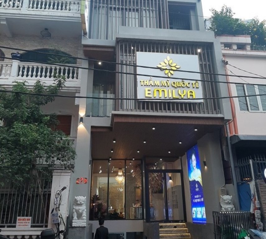 2 chi nhánh của Thẩm mỹ quốc tế Emilya tại TPHCM bị ngưng hoạt động