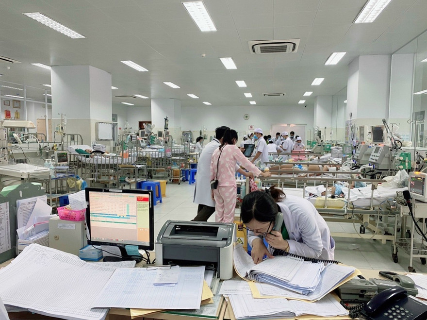 Cấp cứu bệnh nhi tại Bệnh viện Nhi đồng 2 (ảnh: BVCC)