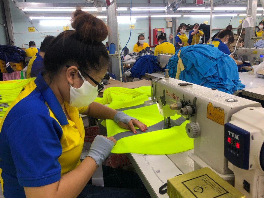 TPHCM khẩn trương tìm lao động để phục hồi sản xuất (ảnh: U.P)