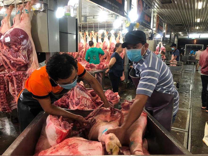 Thương nhân chợ Bình Điền được yêu cầu dọn hàng chậm nhất trước 20 giờ ngày 6/7