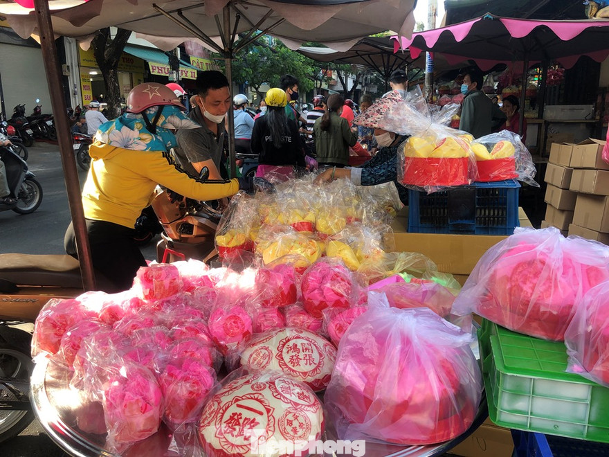 Nhiều loại bánh "độc, lạ" chỉ được làm đúng ngày Vía Thần tài