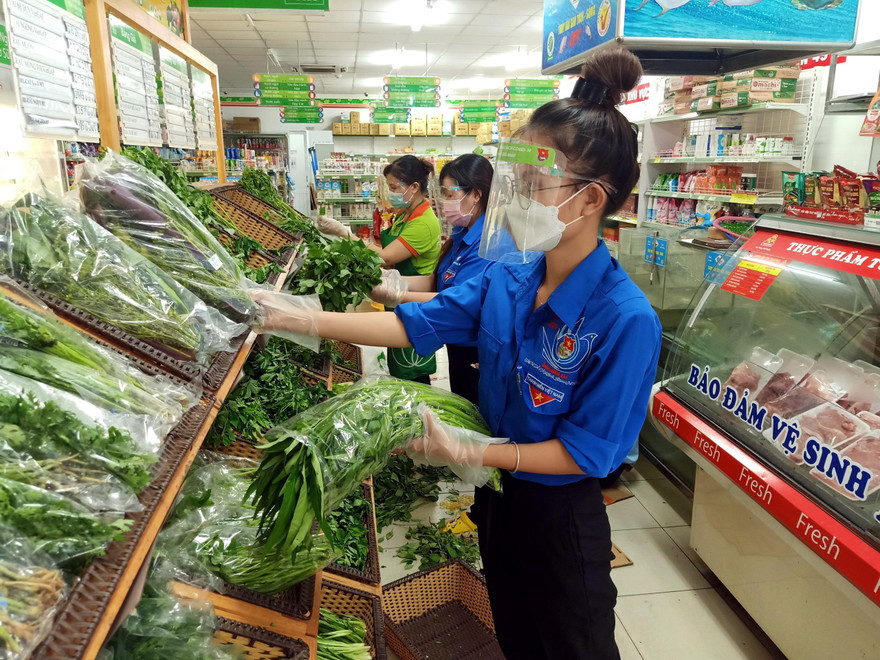 TPHCM: Đa dạng combo hàng hóa phục vụ người dân