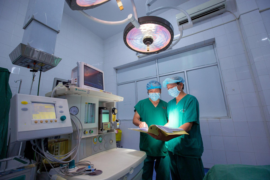 Đại diện Bệnh viện Bưu điện TPHCM khẳng định, thông tin hơn 600 bác sĩ, nhân viên y tế nghỉ việc từ năm 2015-2020 là sai sự thật