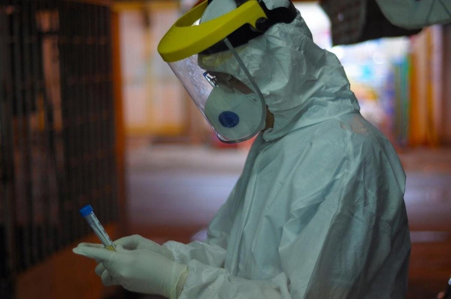 Nam sinh 22 tuổi mắc COVID-19 đang chạy ECMO nhiễm biến chủng B.1.617.2.