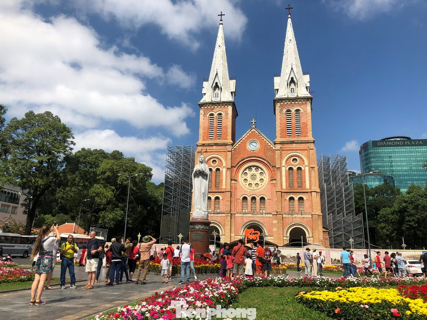 NHNN TPHCM lập đường đây nóng hỗ trợ doanh nghiệp bị ảnh hưởng do dịch bệnh