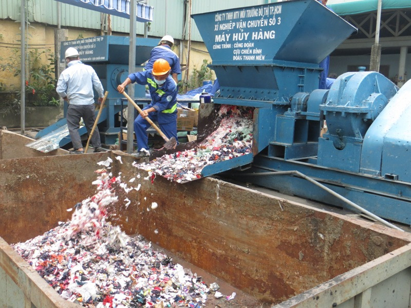 TPHCM thu giữ, tiêu hủy nhiều lô hàng giả, hàng lậu