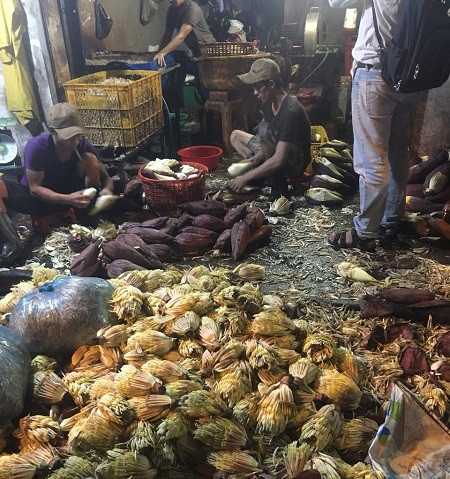 Bắt quả tang cơ sở "tắm trắng" bắp chuối