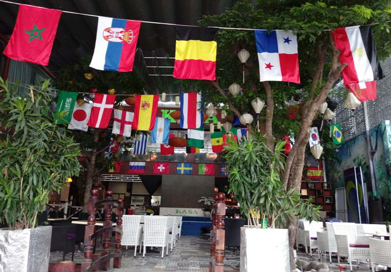 Quán xá ở Sài Gòn 'thay áo mới'