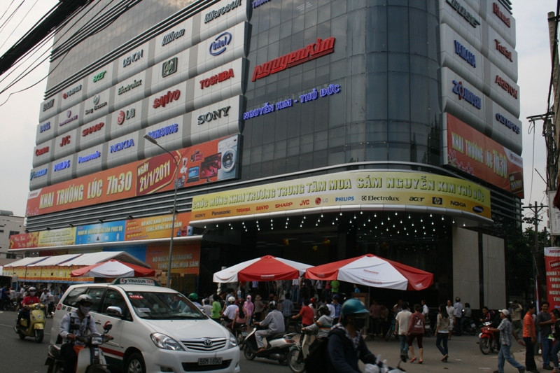 Nguyễn Kim bị Cục thuế TPHCM truy thu, phạt gần 150 tỷ đồng