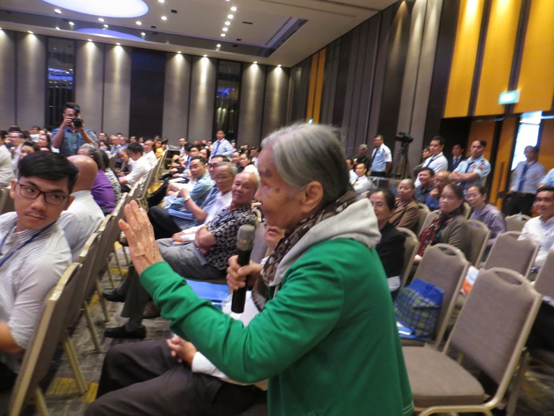 Cổ đông đặt nhiều câu hỏi về trách nhiệm của lãnh đạo Eximbank