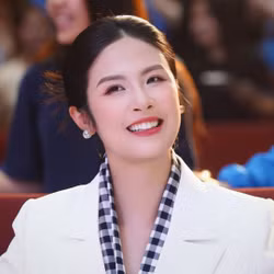 Nghệ sĩ Việt 'đốt cháy' sân khấu 'Hành trình từ Trái tim'