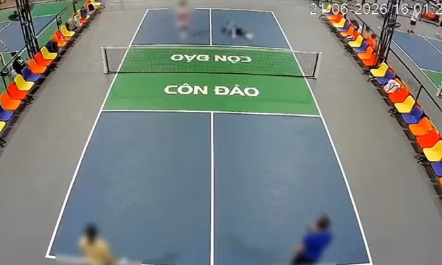 Người đàn ông đột tử bất thường khi đang chơi pickleball