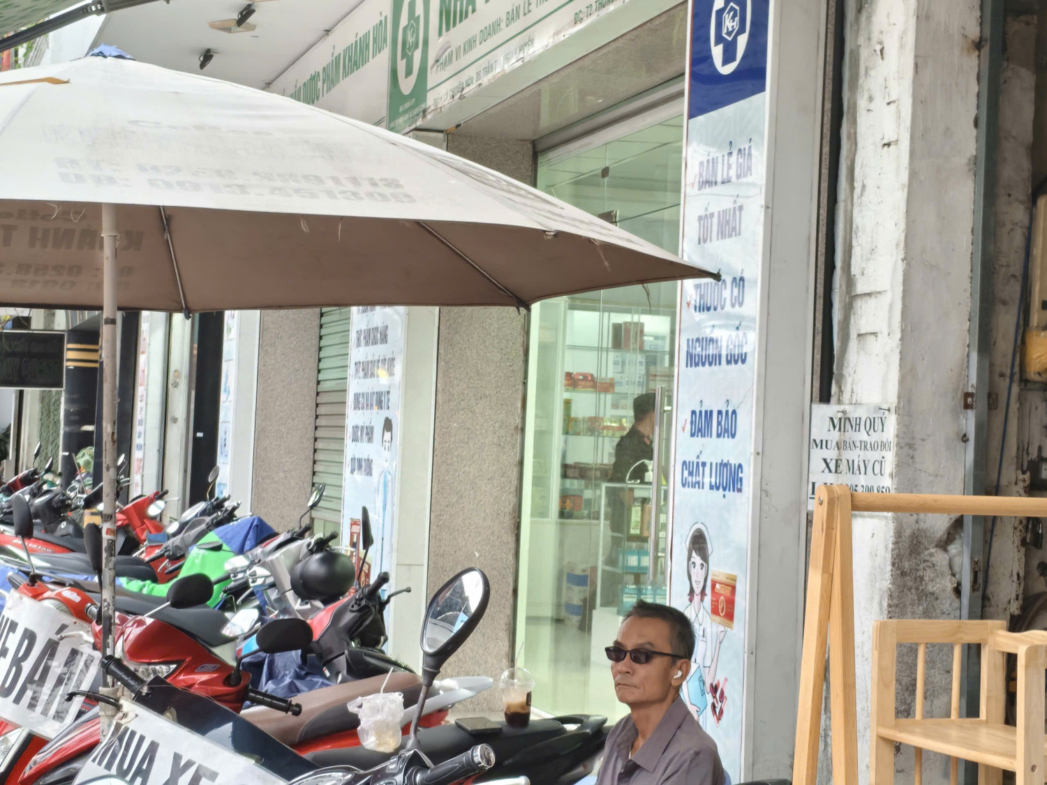 Công an khám xét tại trụ sở Công ty cổ phần Dược phẩm Khánh Hòa