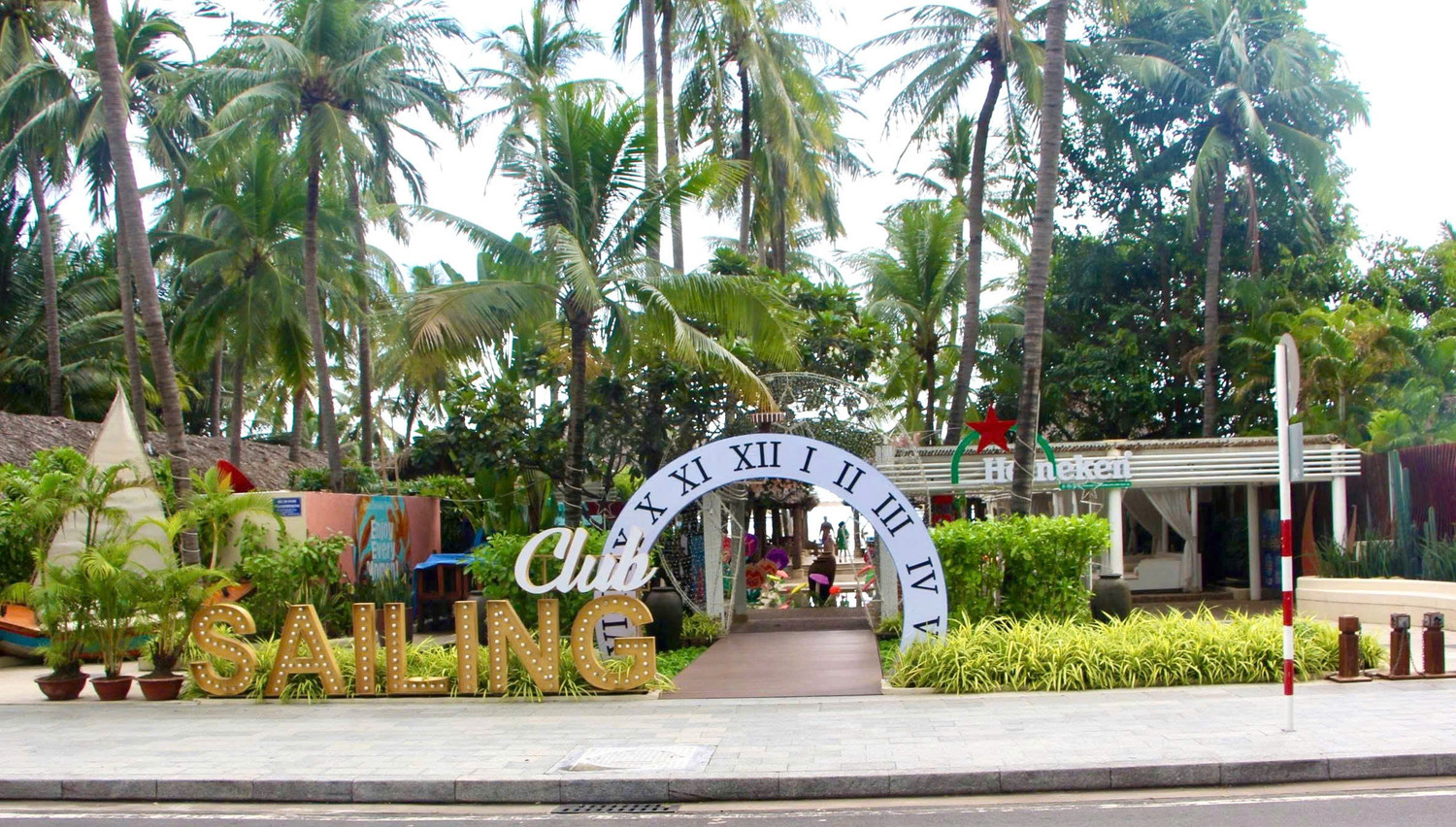 Đấu giá 3 khu 'đất vàng' bên bờ biển Nha Trang để phát triển kinh tế đêm