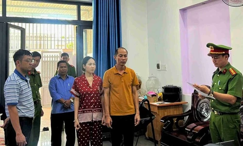 Khởi tố hai cán bộ Sở Y tế Lâm Đồng nhận quà từ chuỗi phòng khám nha khoa 'chui'