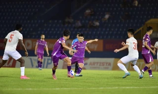 HIGHLIGHTS: Tuyệt phẩm của Ngô Tùng Quốc giúp Becamex TPHCM thắng đẹp Hà Tĩnh 