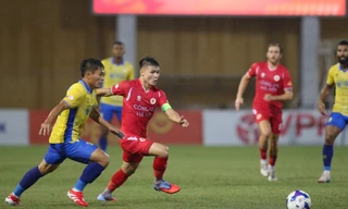 Quang Hải giúp Công an Hà Nội đè bẹp đội bóng cũ ngay tại Hàng Đẫy 