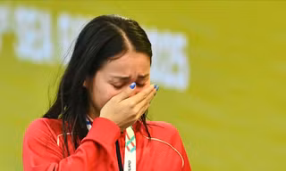 Mỹ Tiên bật khóc sau khi giành HCB SEA Games 33 và bị lãnh đạo Hiệp hội TTDN góp ý.