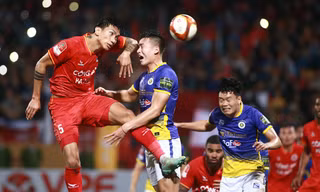 Văn Hậu trở lại sẽ khiến Công an Hà Nội mạnh hơn trong cuộc đua vô địch V-League (ảnh S.N)