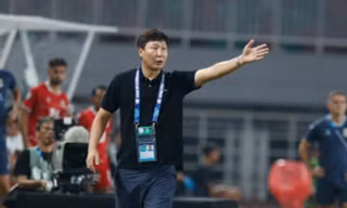 Nhìn lại chiến thắng của đội tuyển Việt Nam trước Indonesia: Những bất ngờ từ HLV Kim Sang-sik