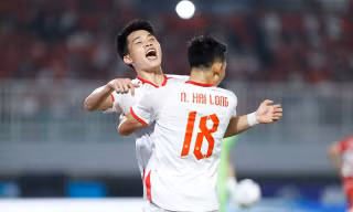 Bàn thắng sớm giúp cởi bỏ áp lực tâm lý cho các cầu thủ Việt Nam và không lâu sau đó, Hai Long ghi dấu ấn với pha lập công nâng cách biệt lên 2-0.