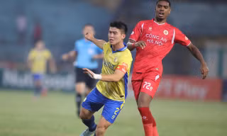 CLB Hà Nội chấp chơi trong cuộc đua vô địch ở LPBank V-League 2025/26 (ảnh Anh Tú)