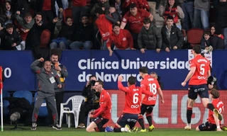 Real Madrid thua sốc trên sân Osasuna, Barca mừng lớn 