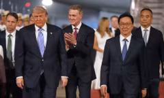 Tổng thống Mỹ Donald Trump được chào đón nồng nhiệt tại Bắc Kinh