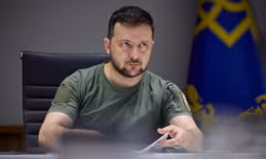 Tổng thống Ukraine đề cử bộ trưởng quốc phòng mới sau làn sóng biểu tình