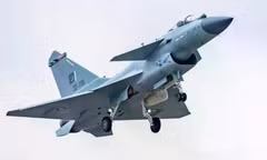 Rộ tin Không quân Pakistan hộ tống phái đoàn Iran về nước sau khi đàm phán thất bại