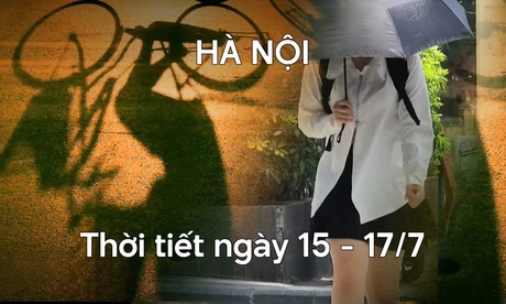Giữa tháng 7 Hà Nội ngày oi bức, chiều và đêm mưa